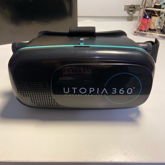 Utopia 360 Virtual Reality 3D Headset - Picture 4 of 5